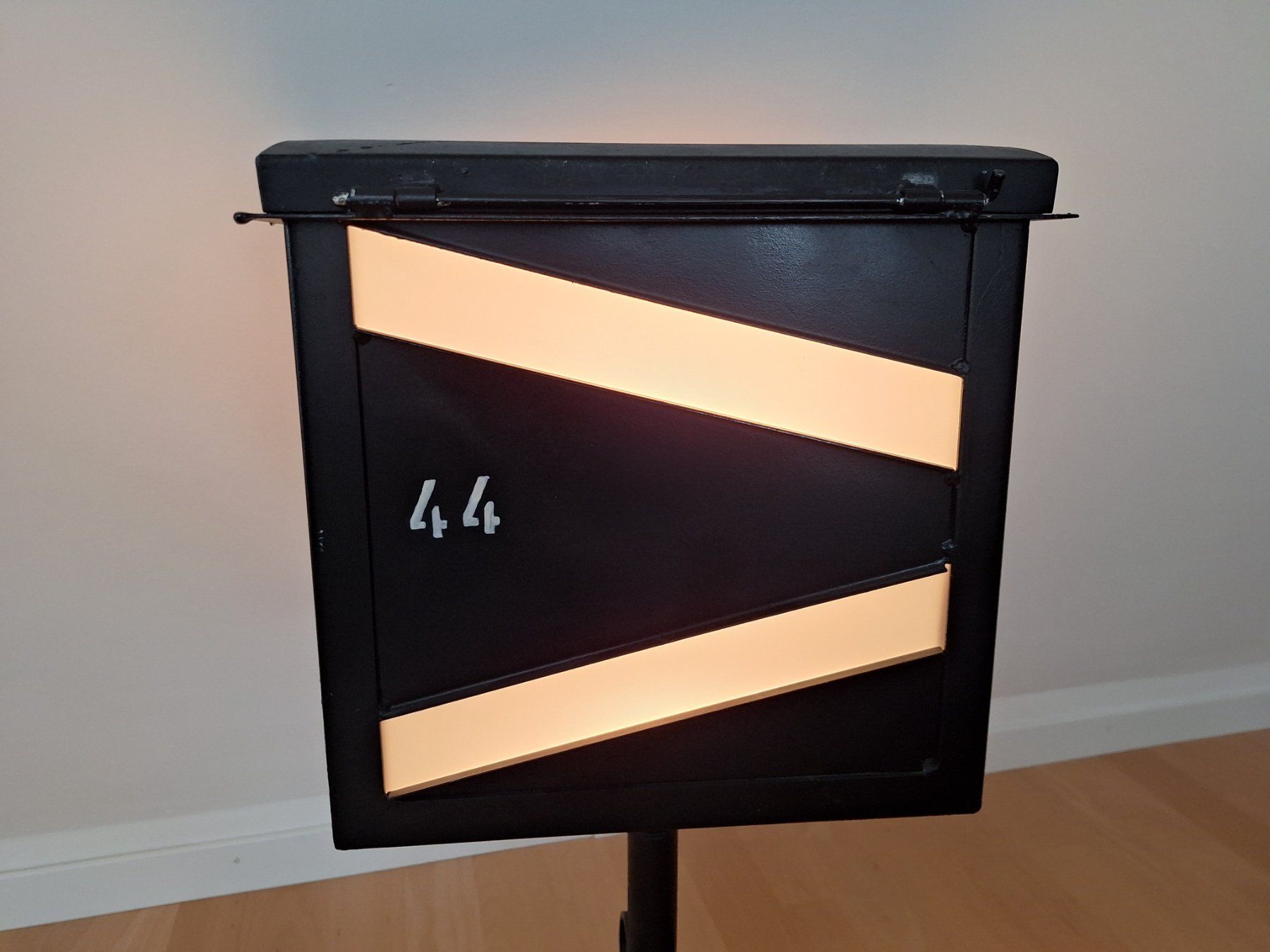 Lampade: Weichenstellleuchte Ständerlampe, Stehlampe, Weichenlaterne – Usato da Spreitenbach venduto da misi.m 1