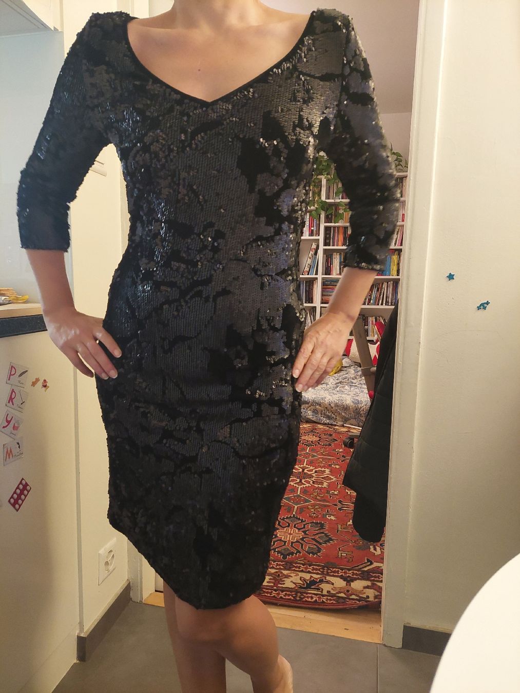 Phase Eight Vestiti: New Phase Eight black sequin dress – Nuovo (secondo la descrizione) da Genève venduto da ado_x2xq 6