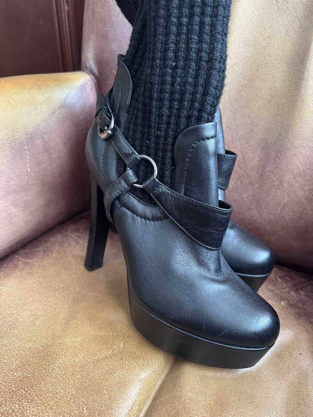 Scarpe da donna: Leder Overknees Stiefel – Usato da Obfelden venduto da cesarina10 1