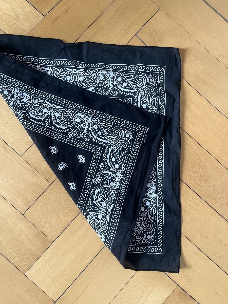 Foulard & Sciarpe: Bandana schwarz weiss – Usato da Bern venduto da del_78zc