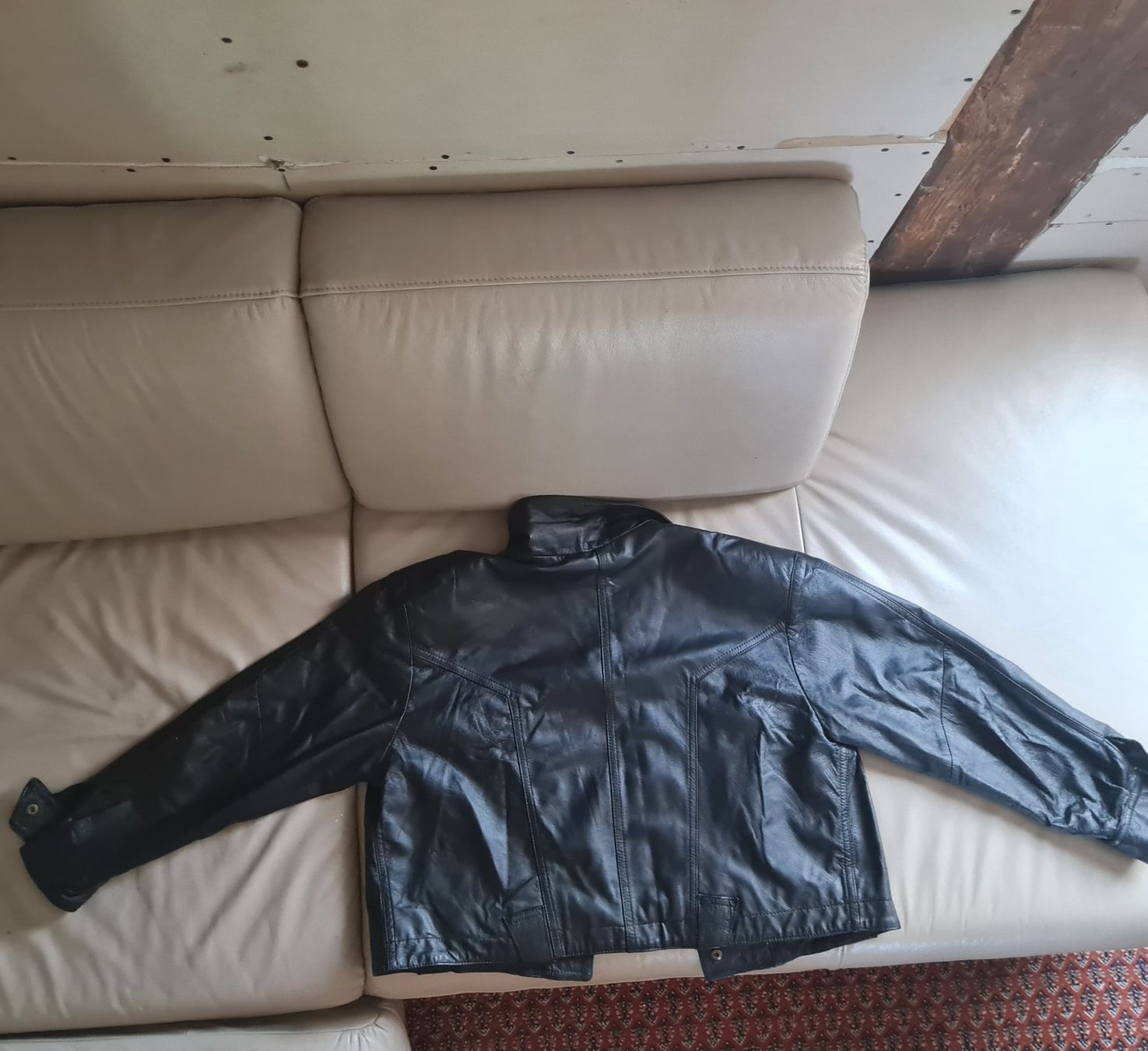 Giacche: Lederjacke in schwarz , Grösse L – Usato da Coeuve venduto da Nelly2 3