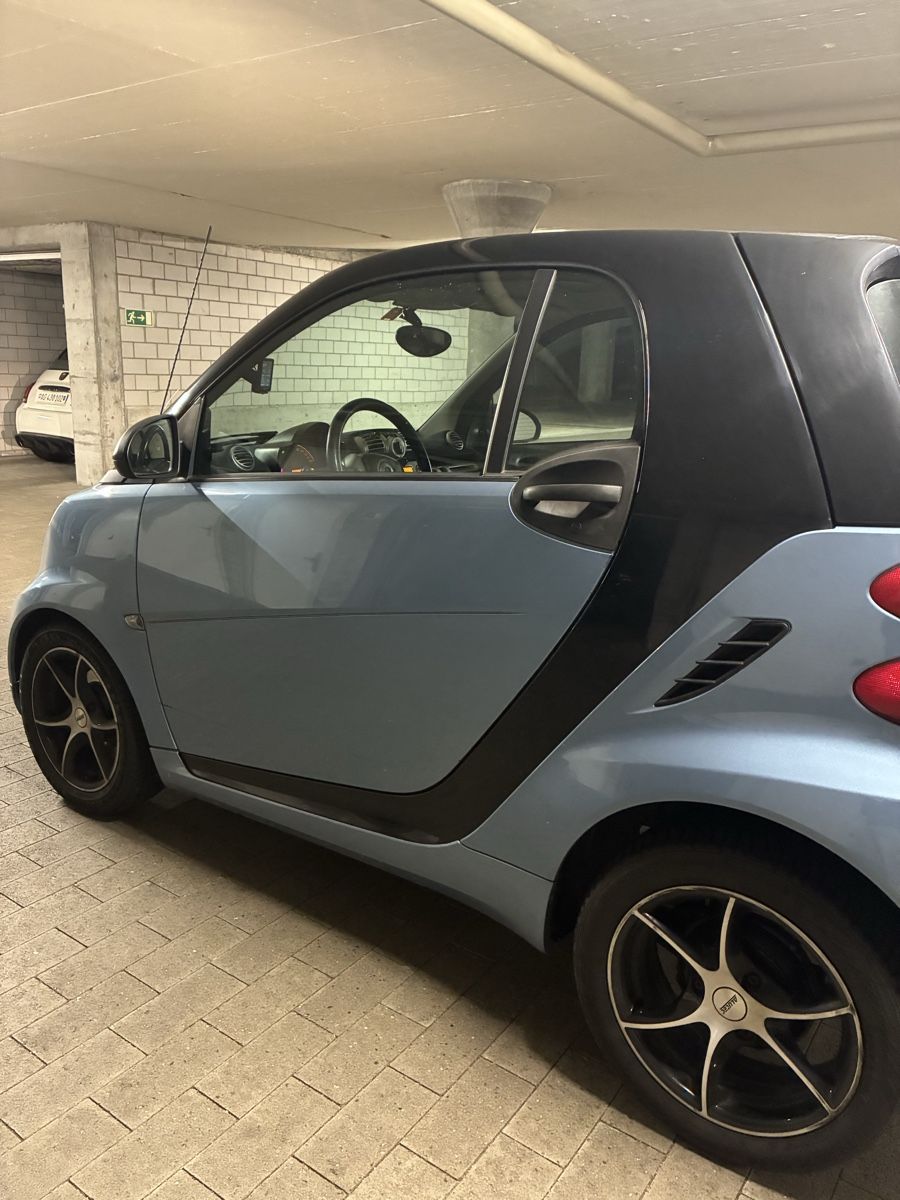 Smart Automobili: Smart fortwo mit MFK – Usato da Hermetschwil-Staff venduto da emm_95z9 3