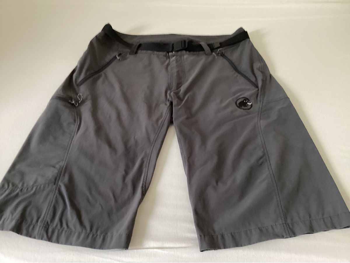 Mammut Pantalons: Mammut-Wanderhose kurz – D'occasion à Brunnen par vwwolf