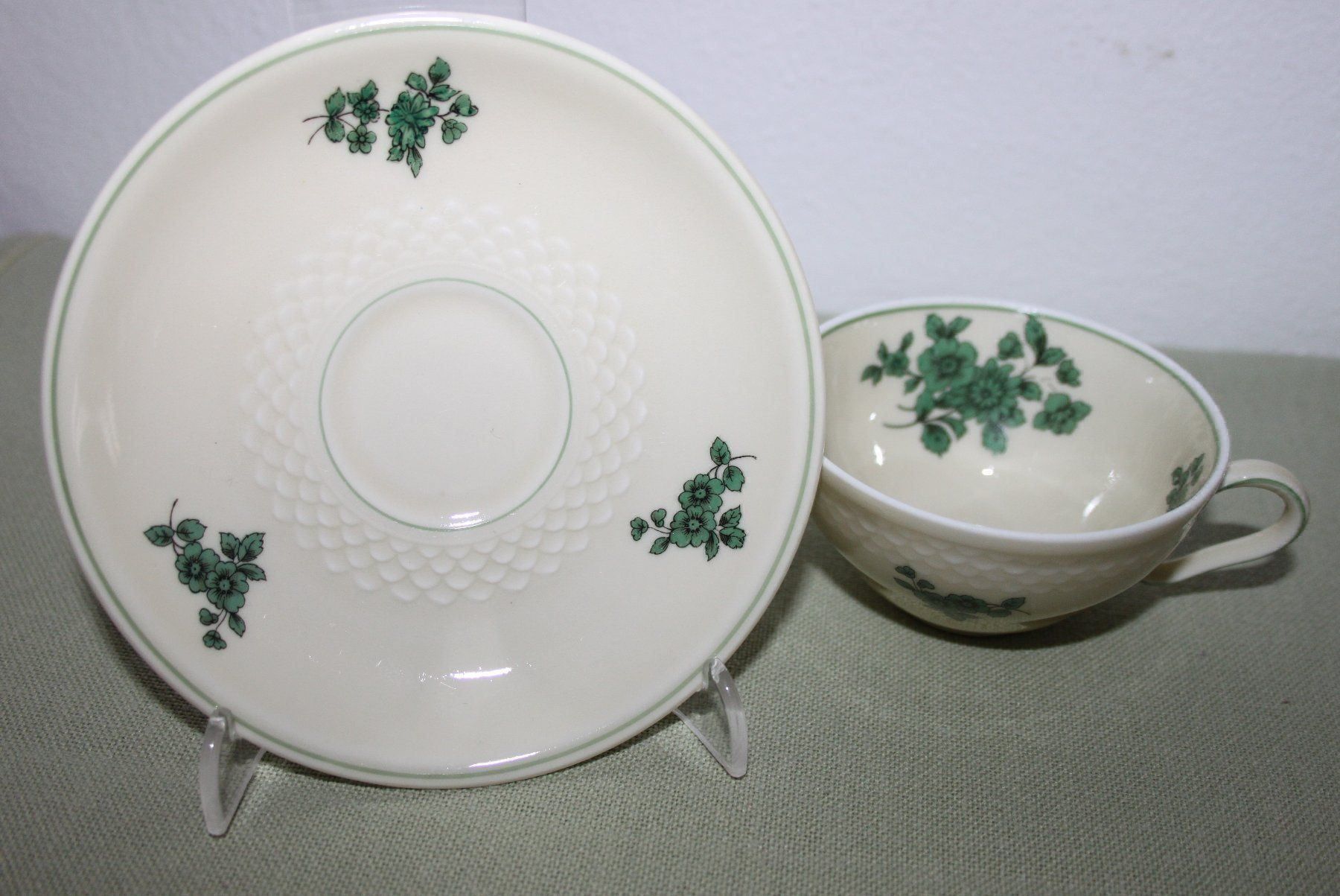 Tassen: Thomas Avory  / Bavaria / Mocca Set in grün / creme – Gebraucht aus Otelfingen von Jupi07 1