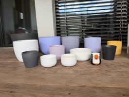 Flower Pots Assortment various sizes colours condition