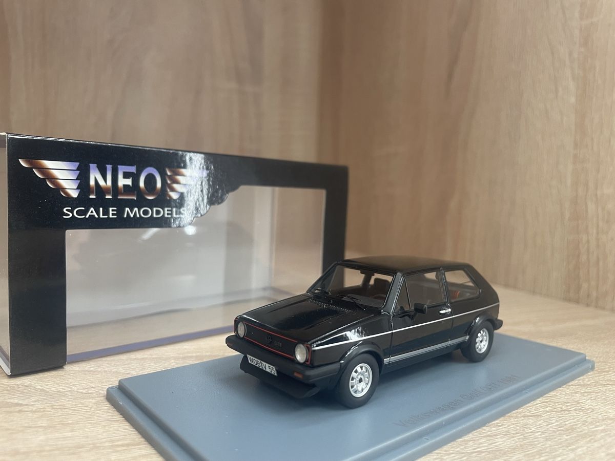 Volkswagen Modellini d'auto: VW Golf Gti 1981 by Neo 1/43 – Nuovo e nell'imballaggio originale da Paradiso venduto da jovica1987 3