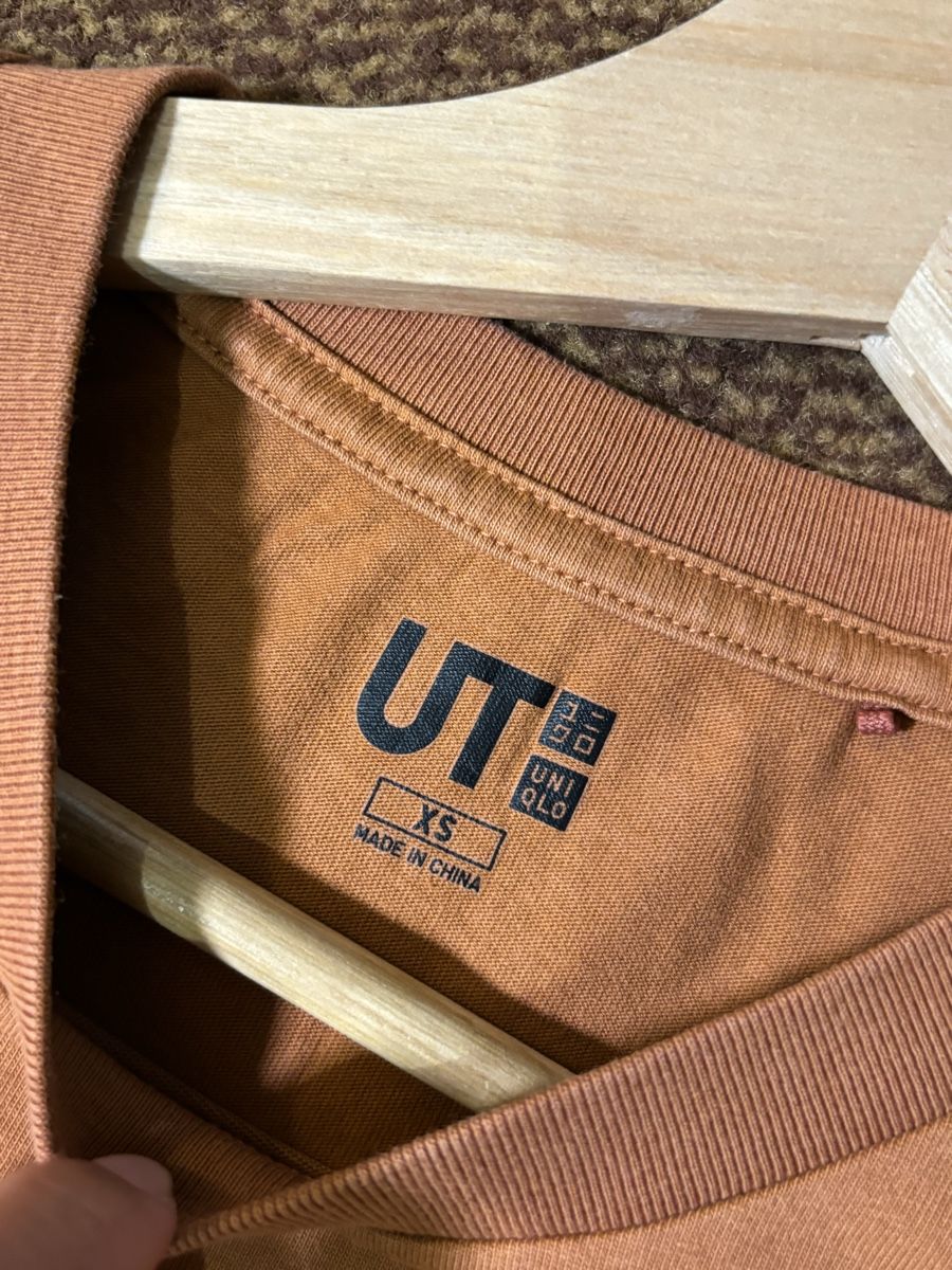 T-shirt: Uniqlo XS – Nuovo (secondo la descrizione) da Confignon venduto da Second_Hand_Ch 2