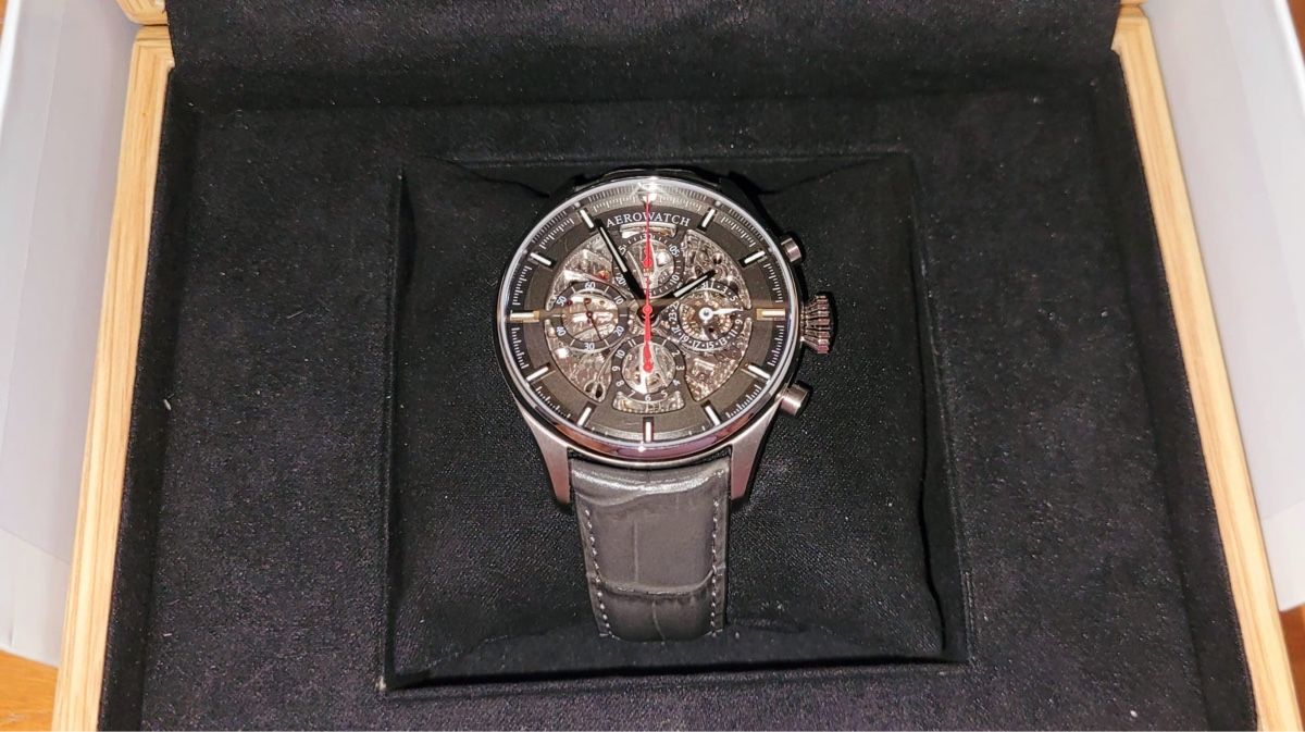 Aerowatch Orologi: AEROWATCH Swiss Watches – Nuovo e nell'imballaggio originale da Kaltbrunn venduto da Brurick