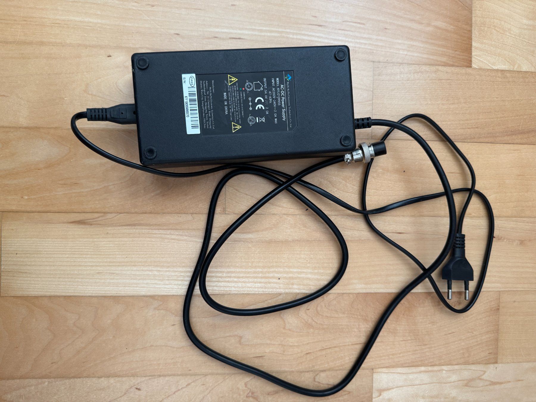 Unità & Adattatore: Adapter - KEYU – Usato da Möhlin venduto da tiio