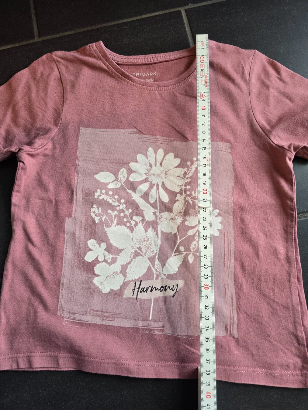 Camicette, T-shirt & Top: T-Shirt Gr. 104 Blumenprint – Usato da Unterentfelden venduto da Panda-87 1