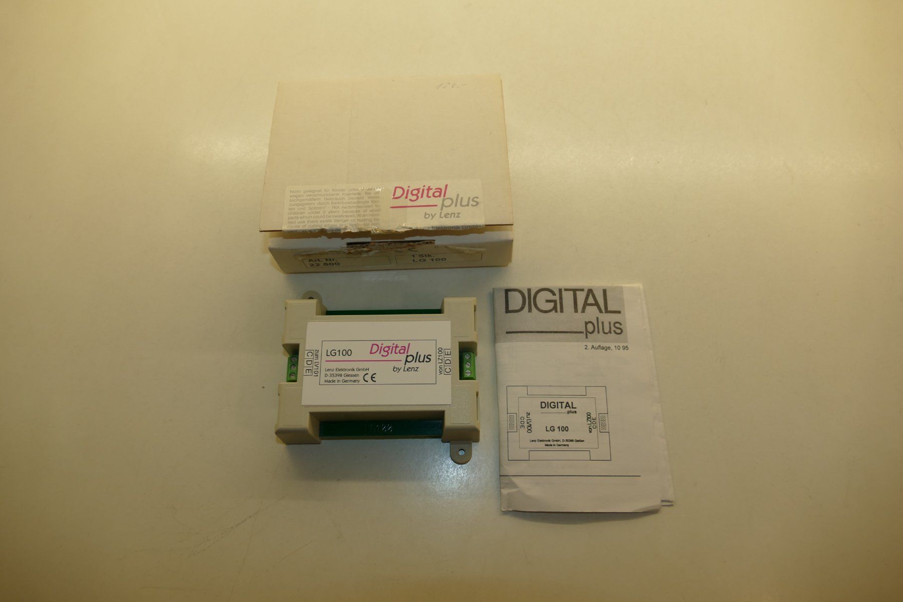 Lenz Modellini di ferrovie: Lenz Digital Plus: Bremsmodul LG100 – Nuovo (secondo la descrizione) da Niederhasli venduto da rail-duerst