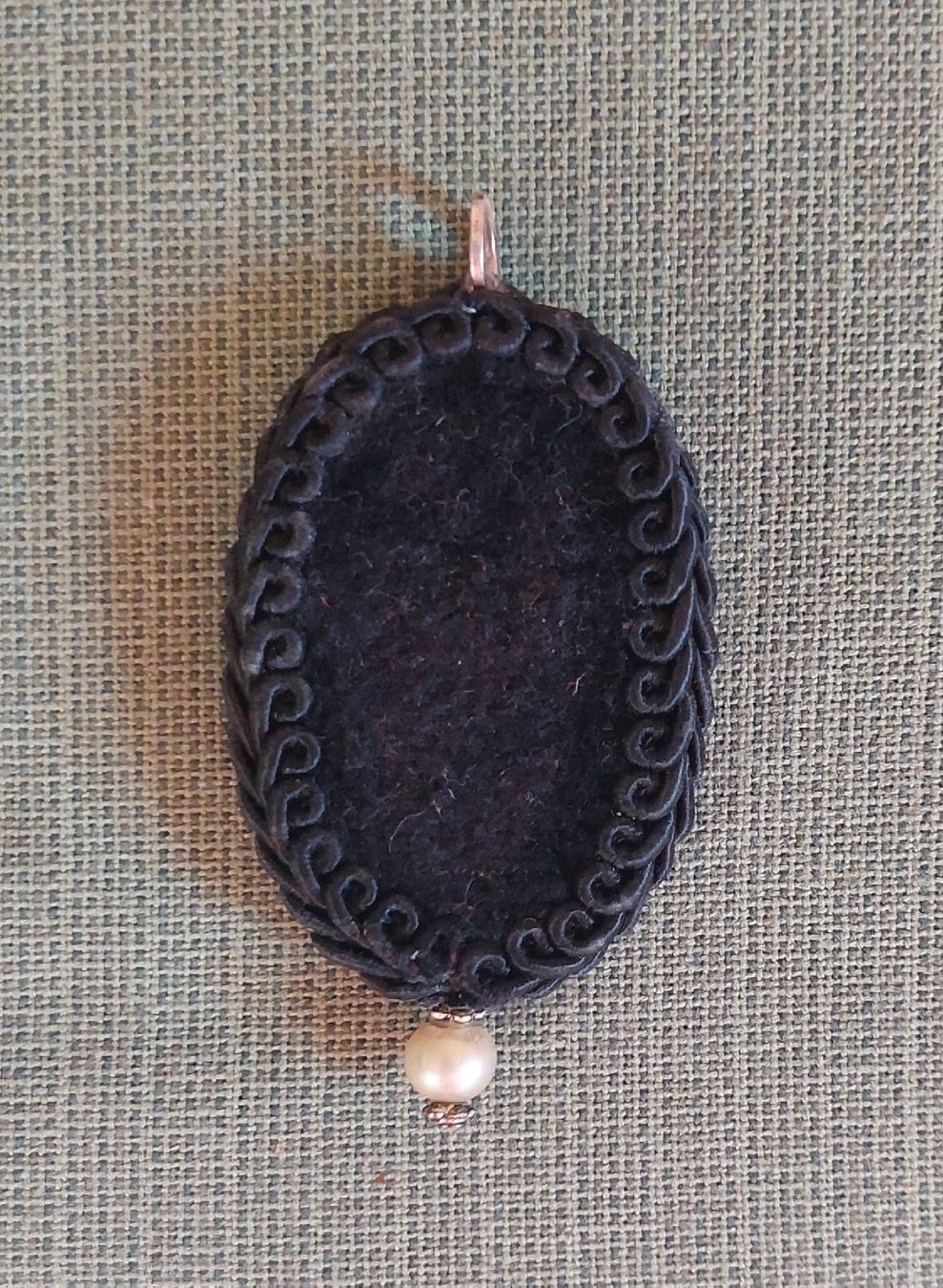 Pendentifs: Pendentif genre Romantique – Neuf avec emballage d'origine à Plan-Les-Ouates par Lolothebest 1