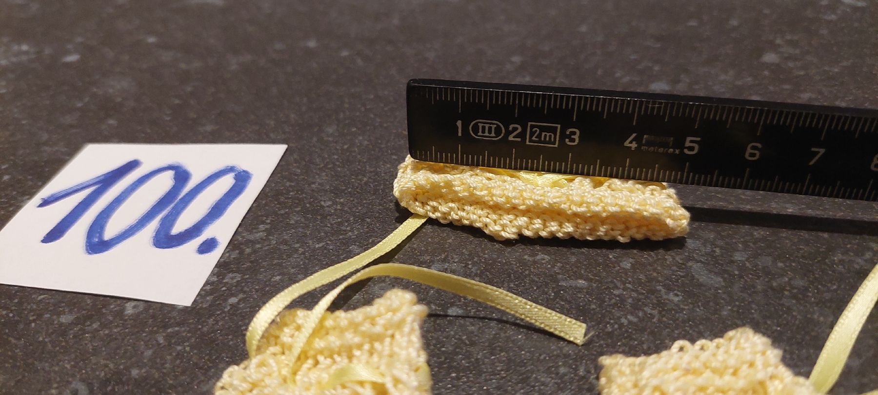 Bambole: Mini Puppenkleidchen neu  ungebraucht – Nuovo (secondo la descrizione) da Muri AG venduto da nindo1 2