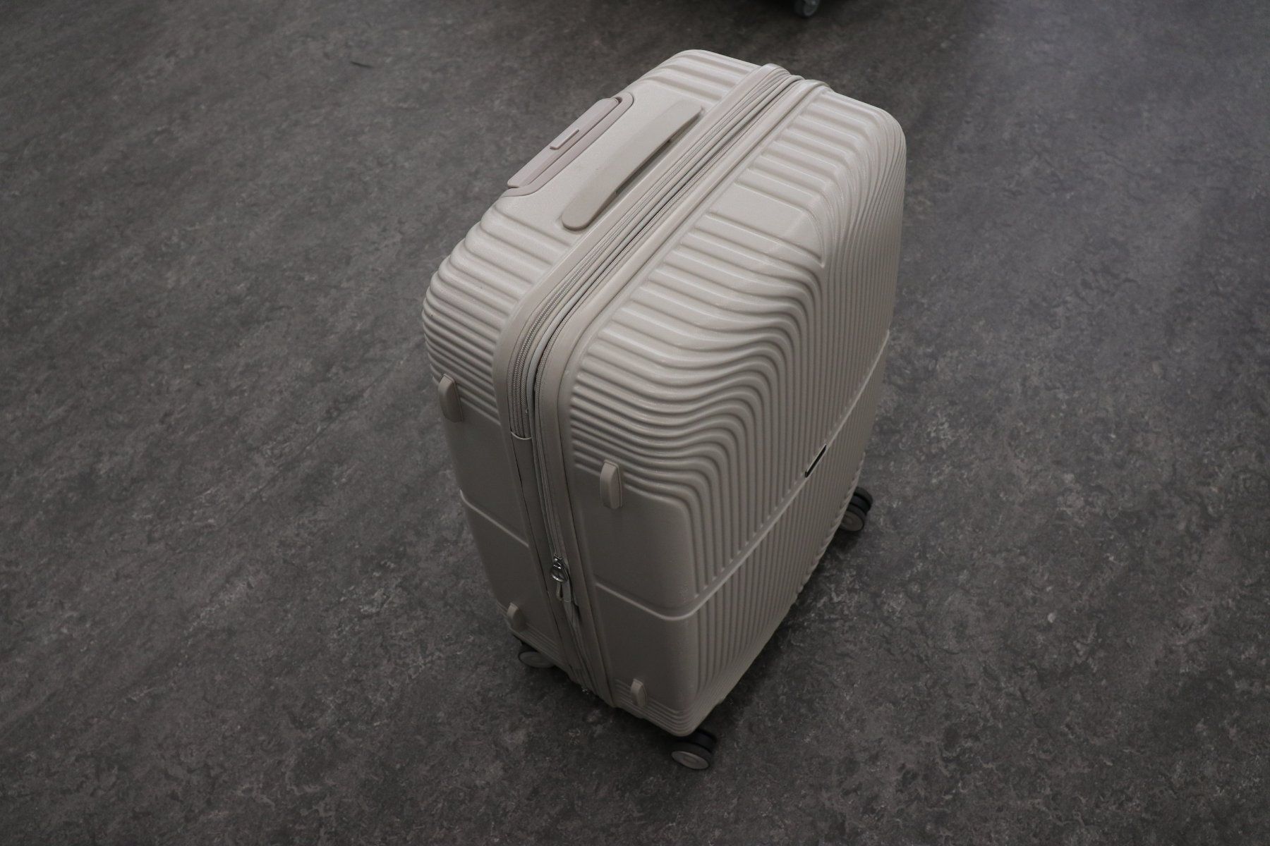 Valigie: Reisetasche Rollkoffer – Usato da Liestal venduto da FuV01 1