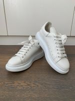 Alexander McQueen Oversized Sneakers Gr. 39