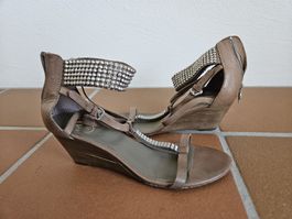 ASH Sommersandalen Nieten Leder braun