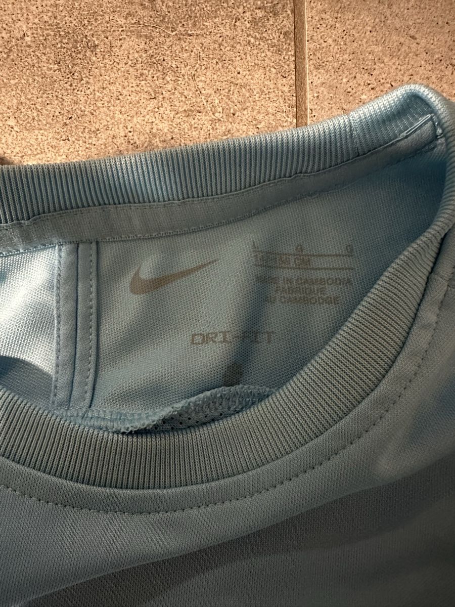 Nike Completi: Completo Nike azzurro, taglia L – Usato da Losone venduto da niv_8vwx 3
