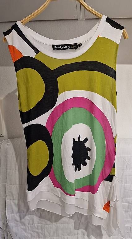 T-shirts: Desigual Shirt Gr. M. – D'occasion à Rüti ZH par Jebe79