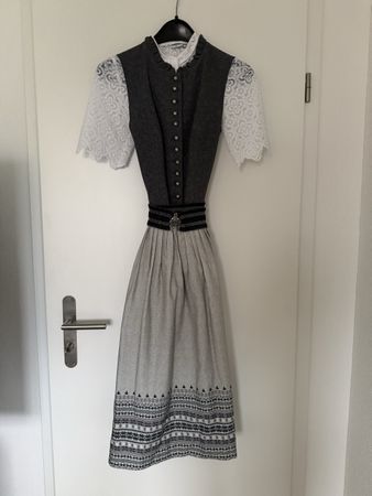 Dirndl Berwin & Wolff, Grösse 38/40, Grau mit Spitze