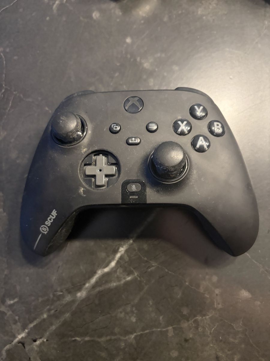 Controller: Scuf Controller Xbox One Teilweise Defekt – Gebraucht aus Oeschgen von san_s6f8