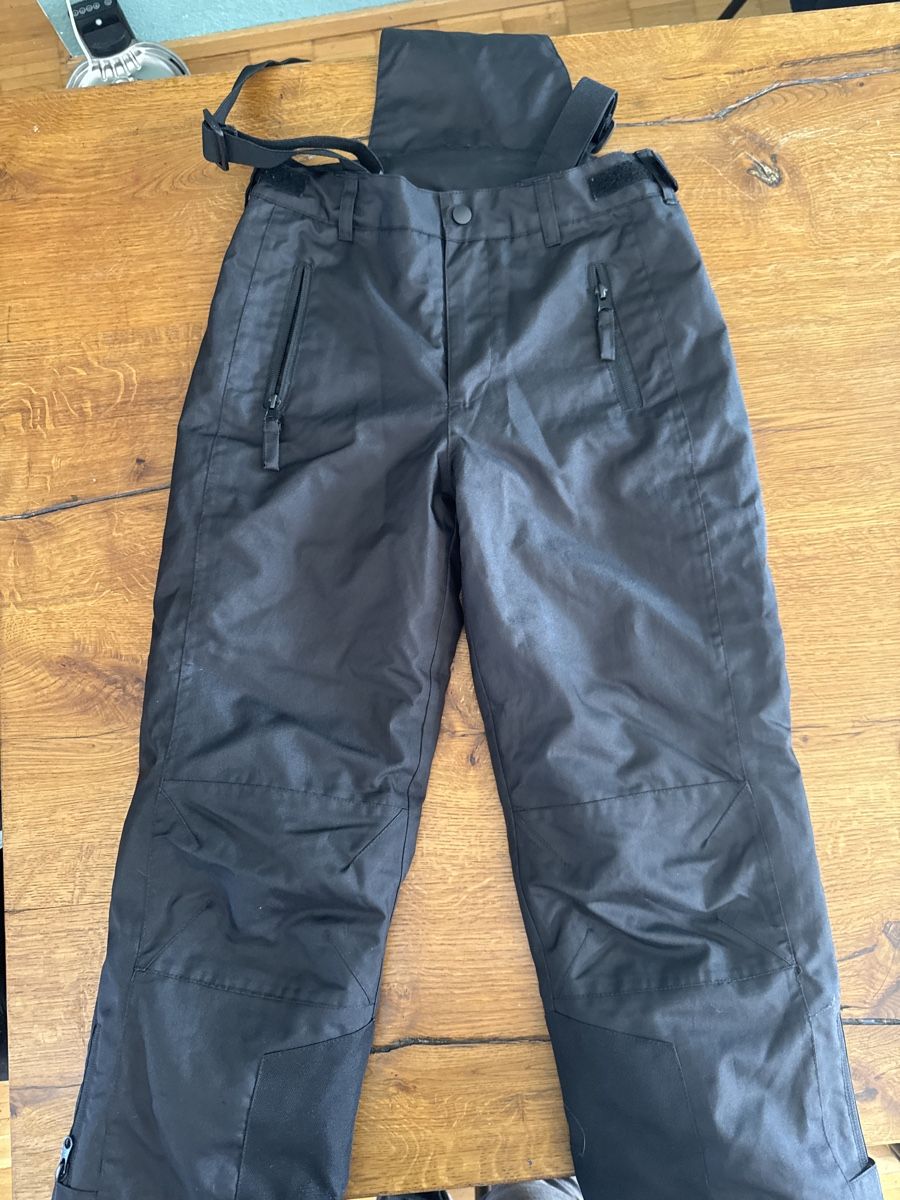Pantaloni: Skihosen schwatz – Usato da Glattpark(Opfikon) venduto da cherrytomate