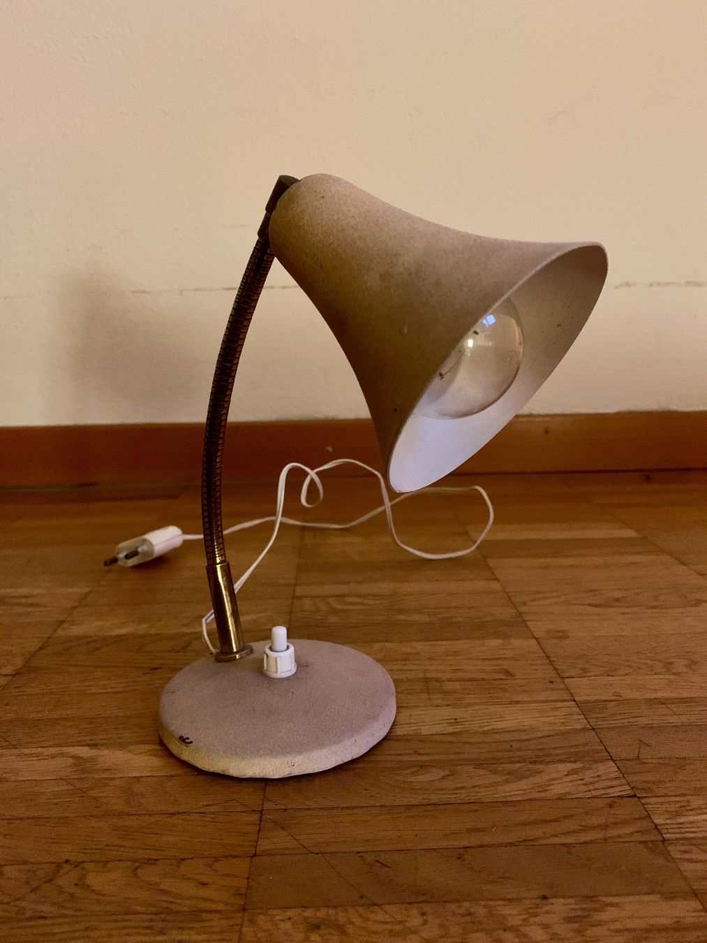 Lampade: Mid-Century Tisch- oder Wandlampe aus Frankreich – Usato da Zürich venduto da Les_Zurichois 3