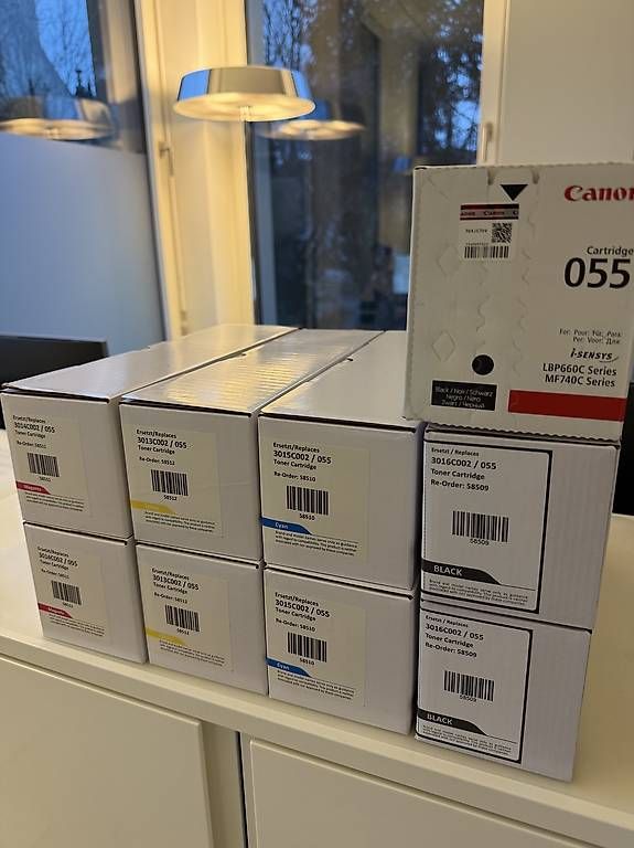 Cartucce per stampanti & toner: Canon Tonerkartusche  – Usato da Hombrechtikon venduto da leo_q9rq