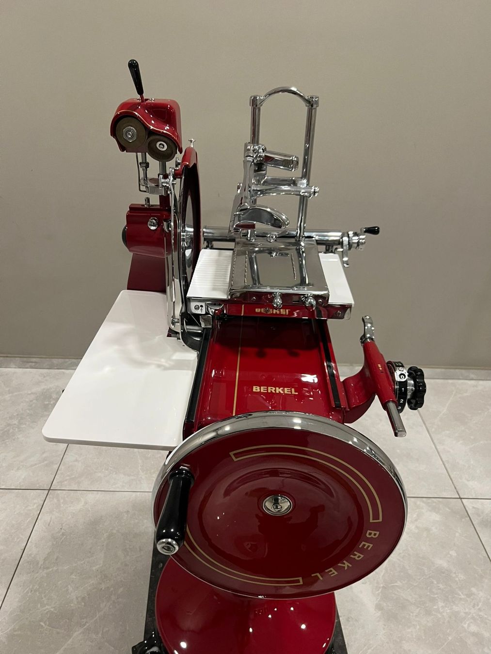 Berkel Elettrodomestici da cucina: Berkel 9H Rotterdam restauriert + Sockel – Nuovo (secondo la descrizione) da Biasca venduto da Nicolas.Ney 5