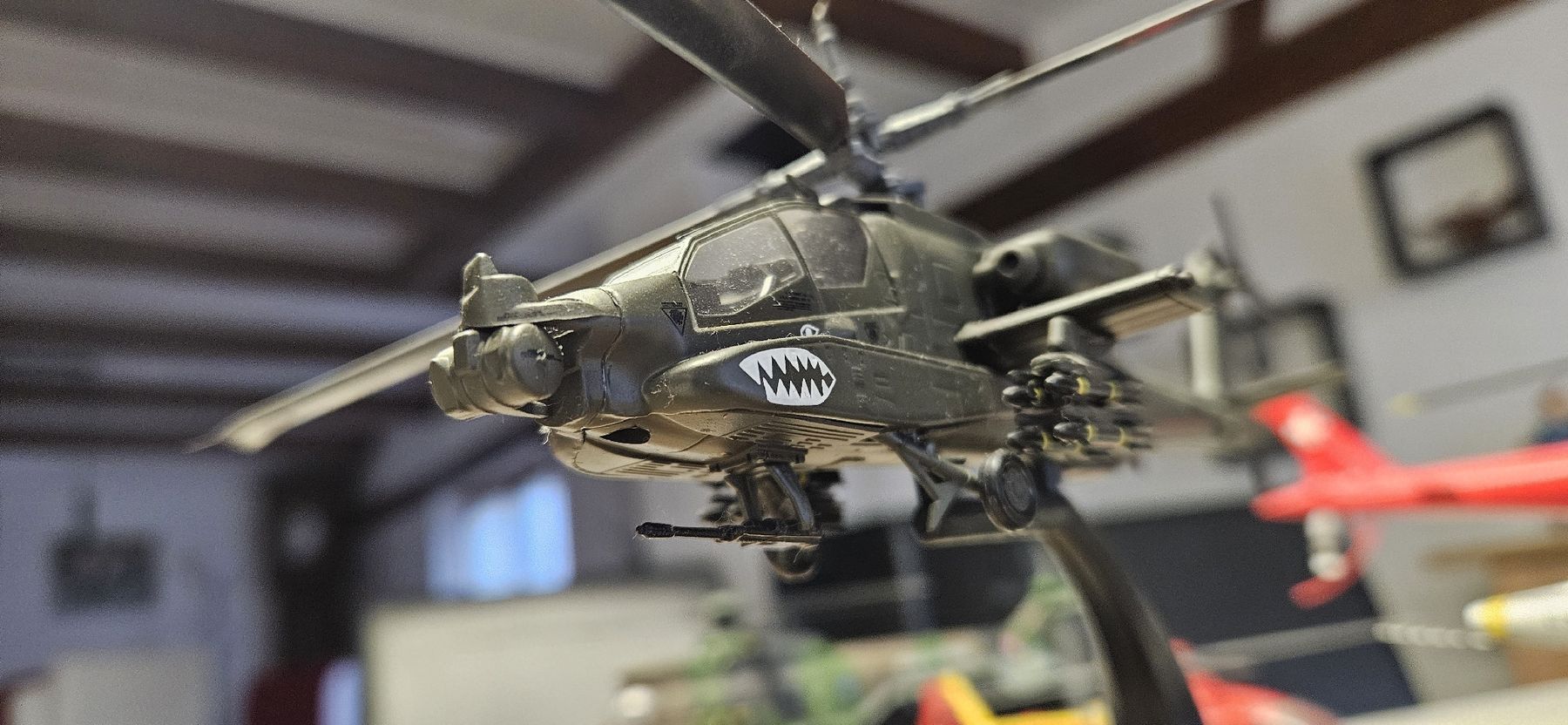 Kit di modellismo & Modellini statici: APACHE AH-64 A  USA – Nuovo (secondo la descrizione) da Bure venduto da cla_sk6s 1