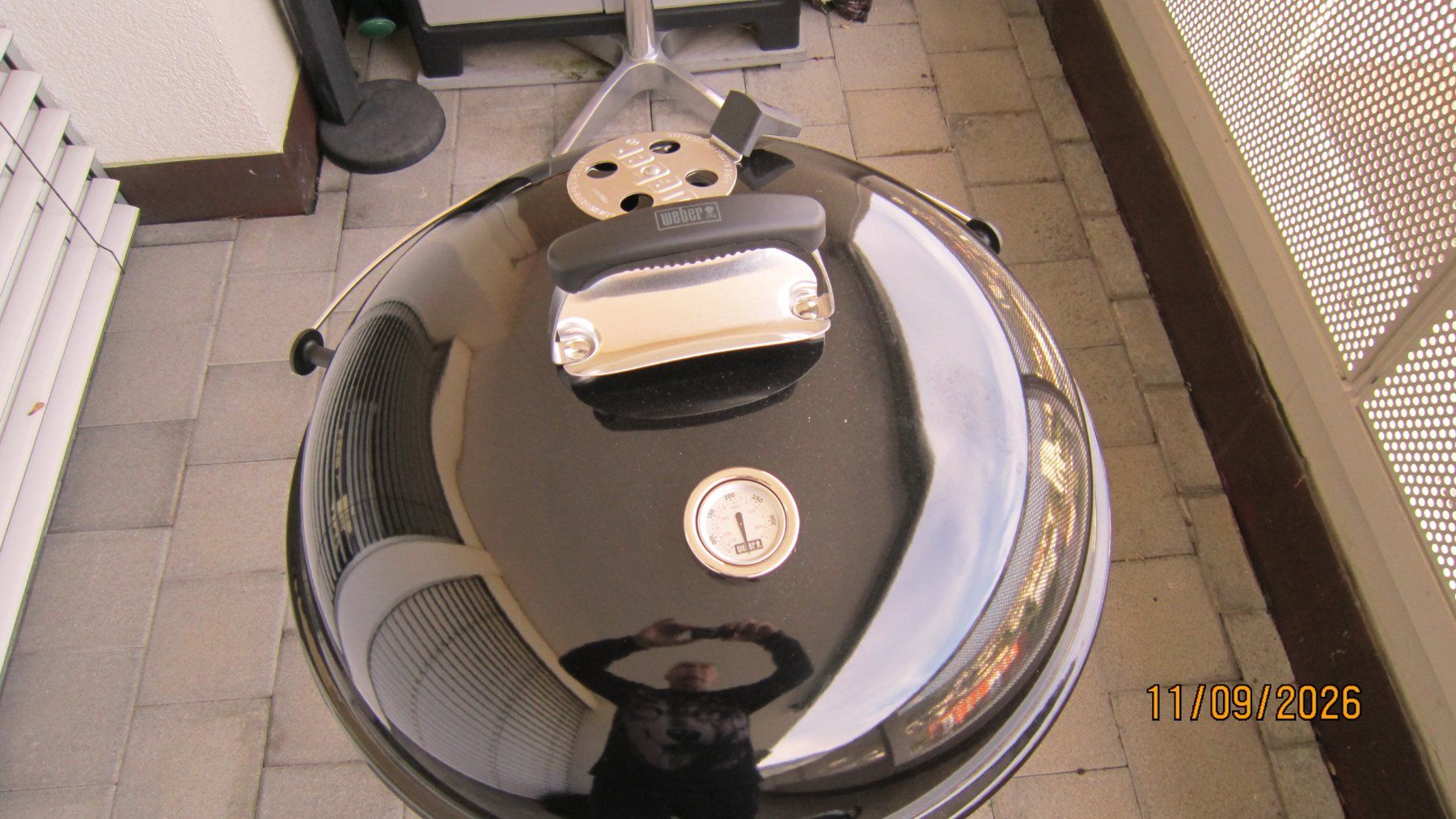 Weber Griglie: Weber Holzkohlegrill – Nuovo (secondo la descrizione) da Nussbaumen AG venduto da Billiboy