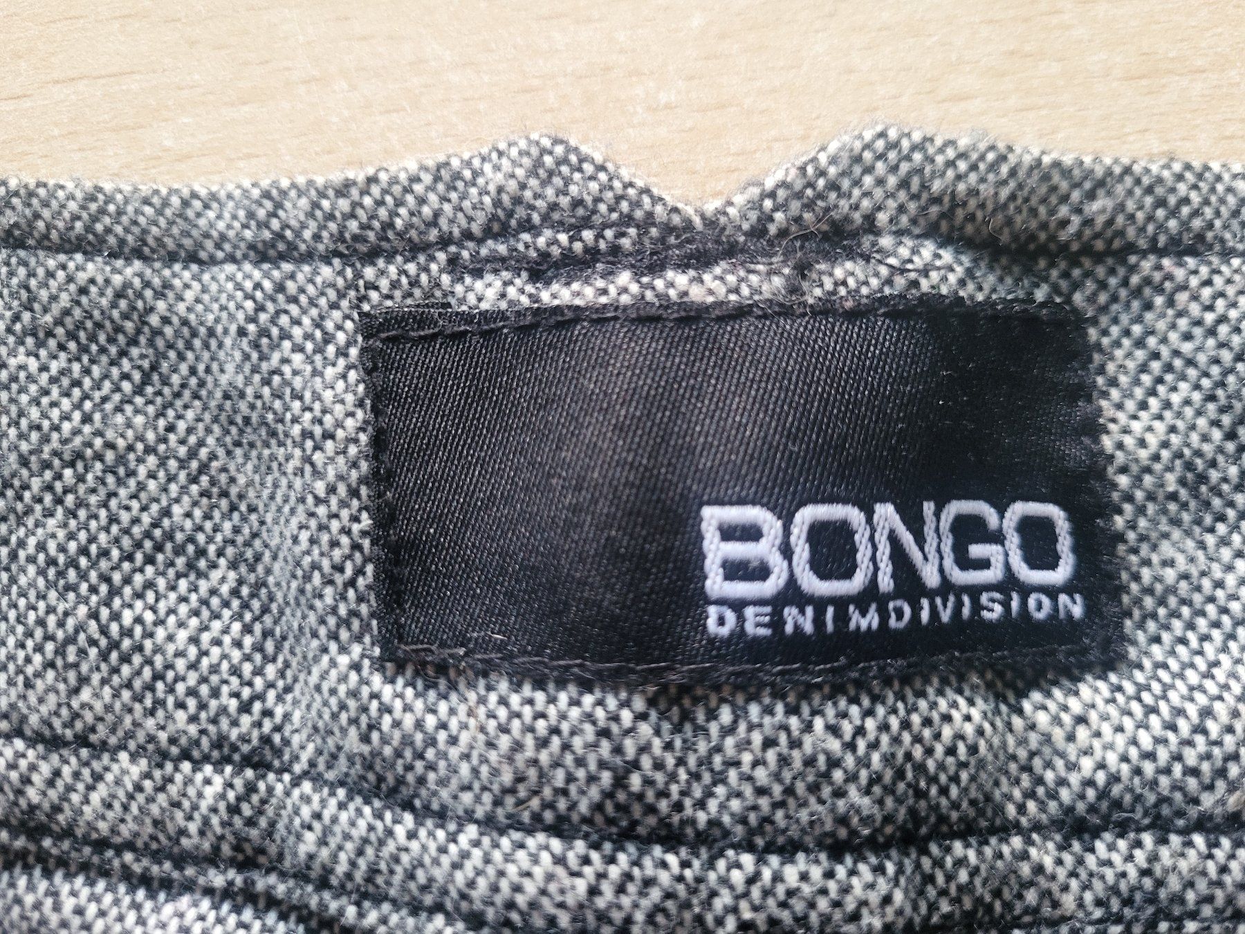 Pantalons: Short Bongo gris chiné, taille basse - Look tendance! T.M – D'occasion à Genève par VesnizaB 2