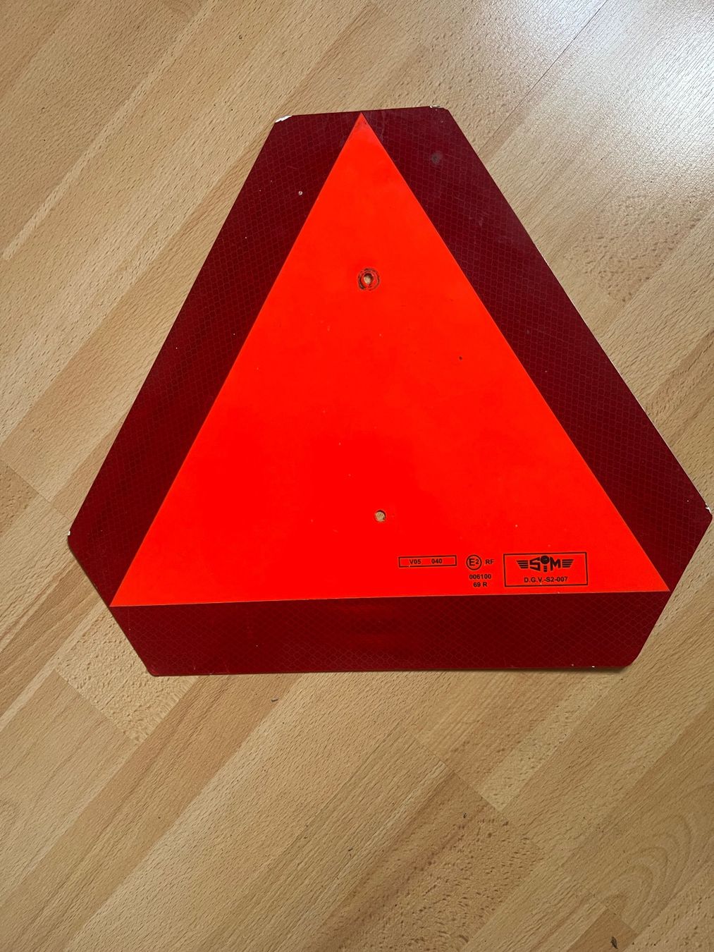 Tutti i ricambio: Triangle de signalisal SIM réfléchissant occasion – Usato da Sierre venduto da side8625