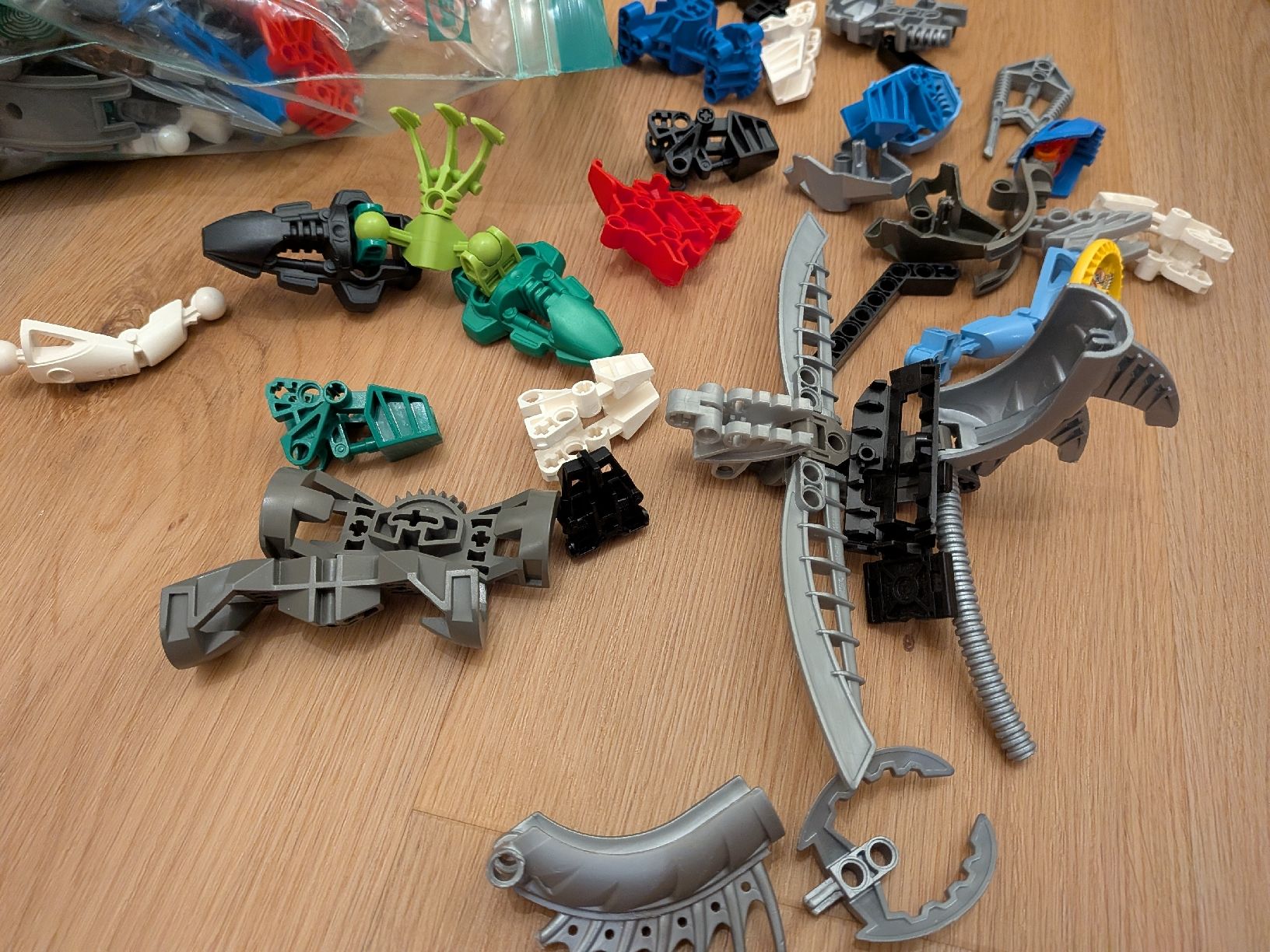 Lego Giocattoli: Konvolut Lego Bionicle Teile gemischt  – Usato da Cham venduto da swingi 1