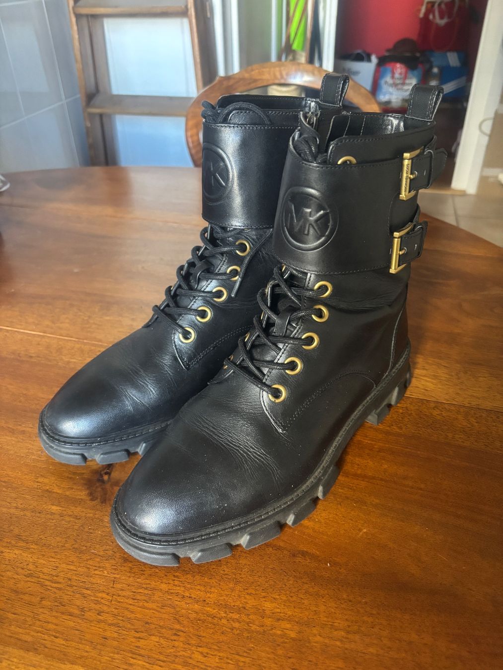 Michael Kors Chaussures femmes: Bottines MK – D'occasion à Genève par bea_f5qp