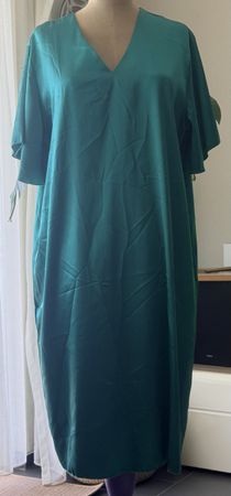 Elegant Teal Midi Dress 