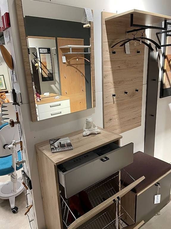 Porte manteau: Wittenbreder Multi-Color Una Garderobe – D'occasion à Volketswil par wirzwohnen 2