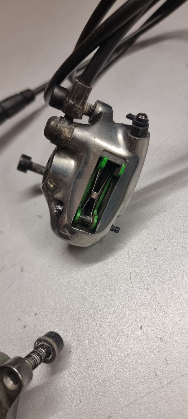 Shimano Pezzi di ricambio: Shimano XTR-XT Scheibenbremsen - Versand möglich  – Usato da Seon venduto da Stibinio 3