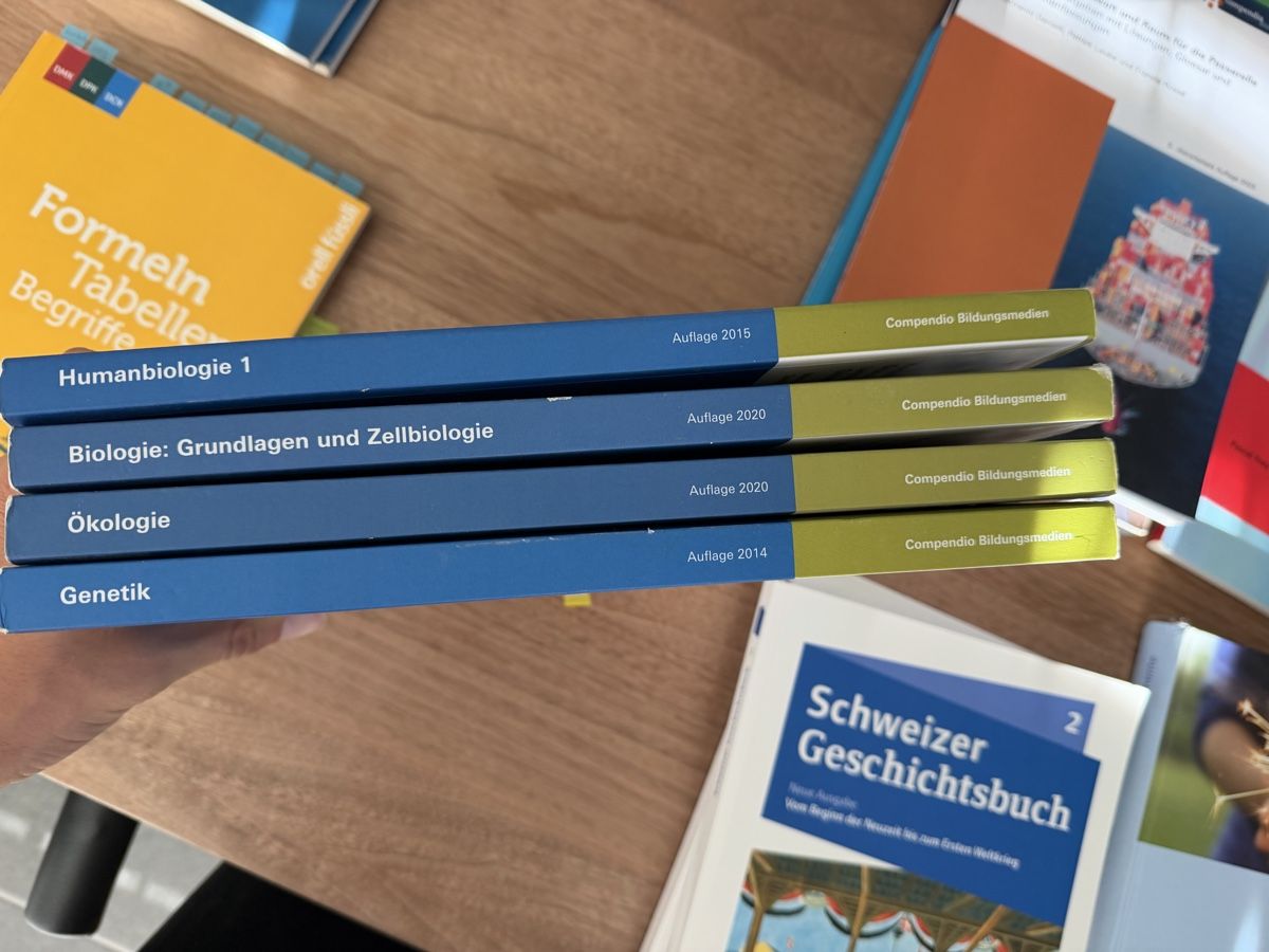 Libri: Matura/ Passerelle diverse Fächer – Usato da Rotkreuz venduto da alexzbt 1