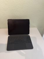 iPad Air (5th Generation) Wi-Fi 64GB mit Combo Touch