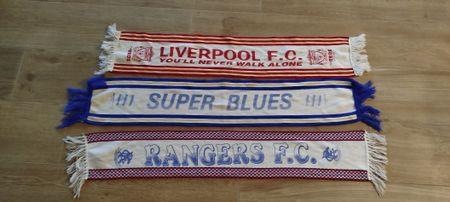 3 anciennes écharpes, Liverpool, Buckingham,   Rangers