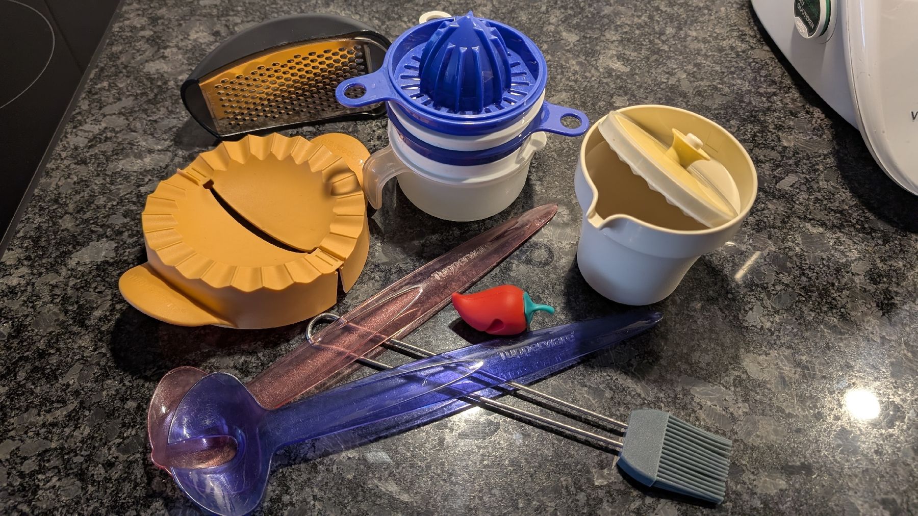 Tupperware Contenitori & Simili: Tupperware lot – Usato da Bernex venduto da Natalys