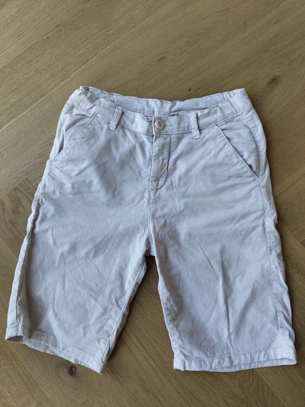 Guess Pantaloni: Neuwertig Guess kurze Hose gr 152 – Nuovo (secondo la descrizione) da Gams venduto da bigwolfi-schnuggel