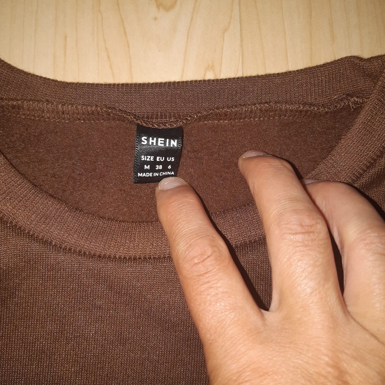 Shein Maglioni & Felpe: Unisex Pulli+T-Shirt, Gr.M, Marke: SHEIN+TACHIT GARMENT – Usato da sachseln venduto da soficool 1