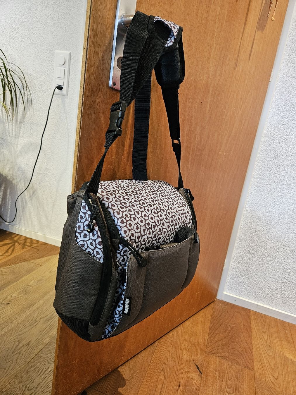 Borse & Zaini: Wickeltasche inkl. Sitzerhöhung – Usato da Krauchthal venduto da Enoxia 1