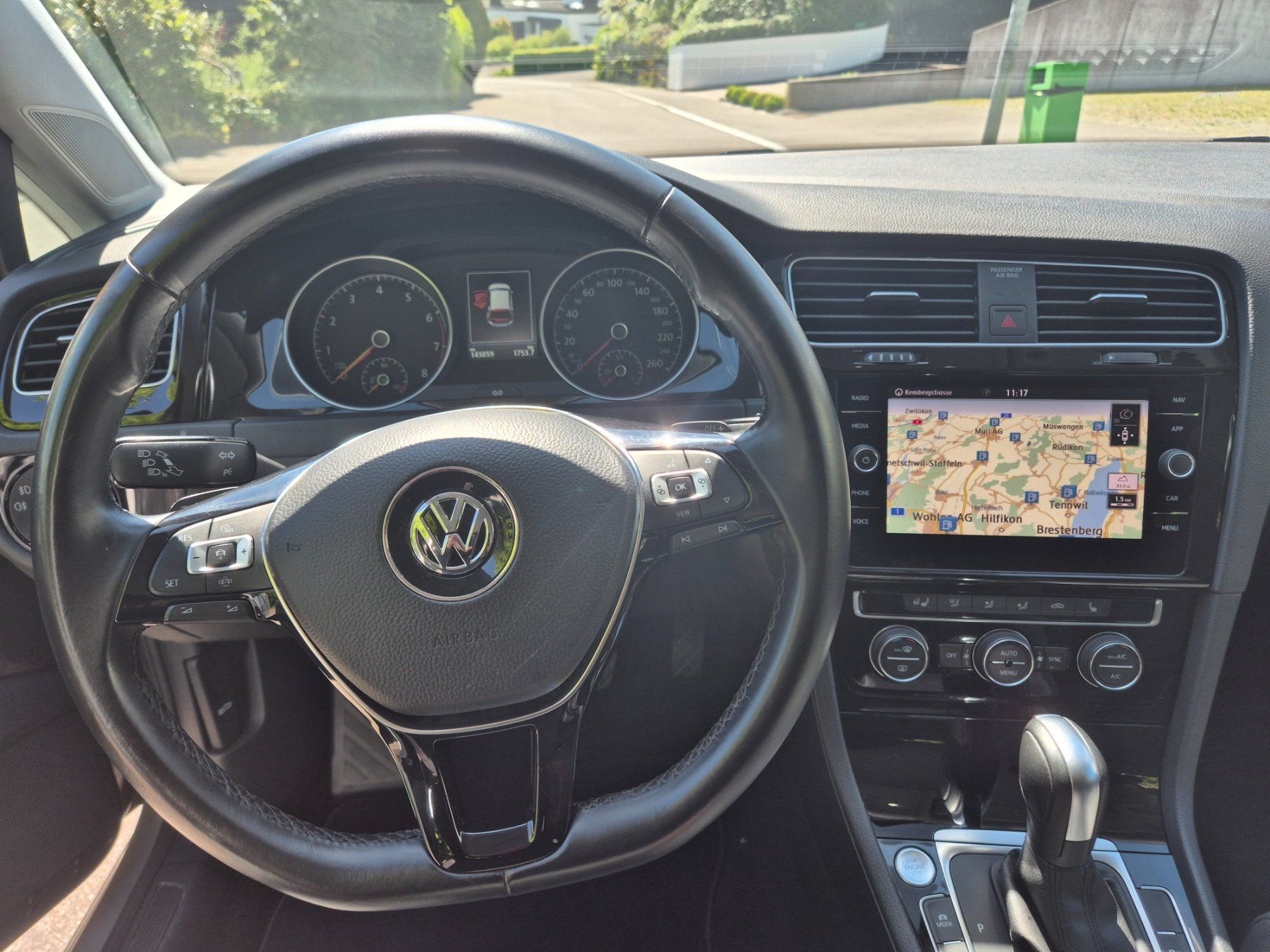 VW Automobili: VW Golf 1.5 TSI EVO Highline DSG – Usato da Rotkreuz venduto da svb1424 4