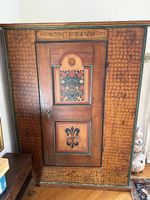 Antiker Kleiderschrank