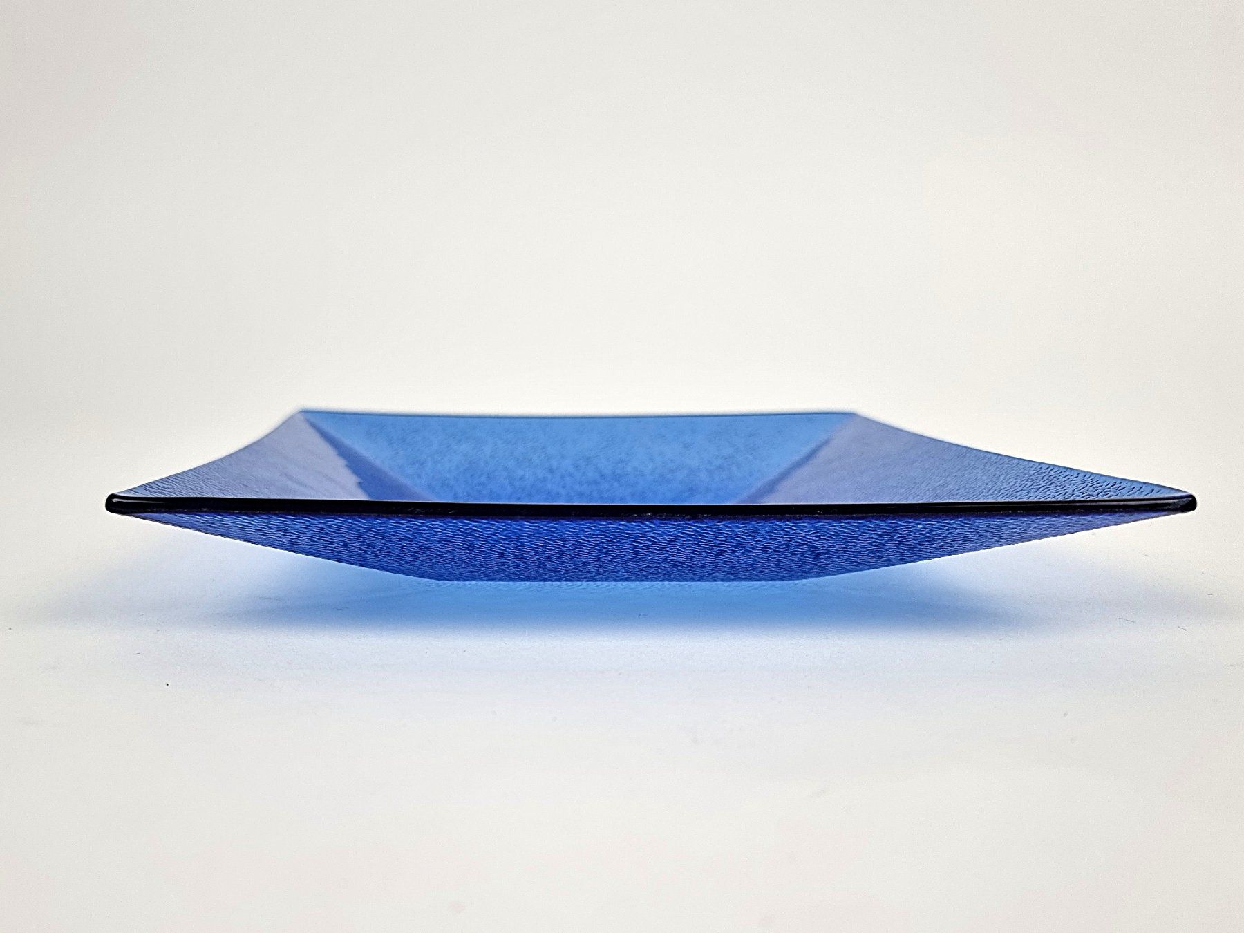 Teller: Blaues Glasteller- Set – Gebraucht aus Urtenen-Schönbühl von Restwert_Schoenbuehl 2