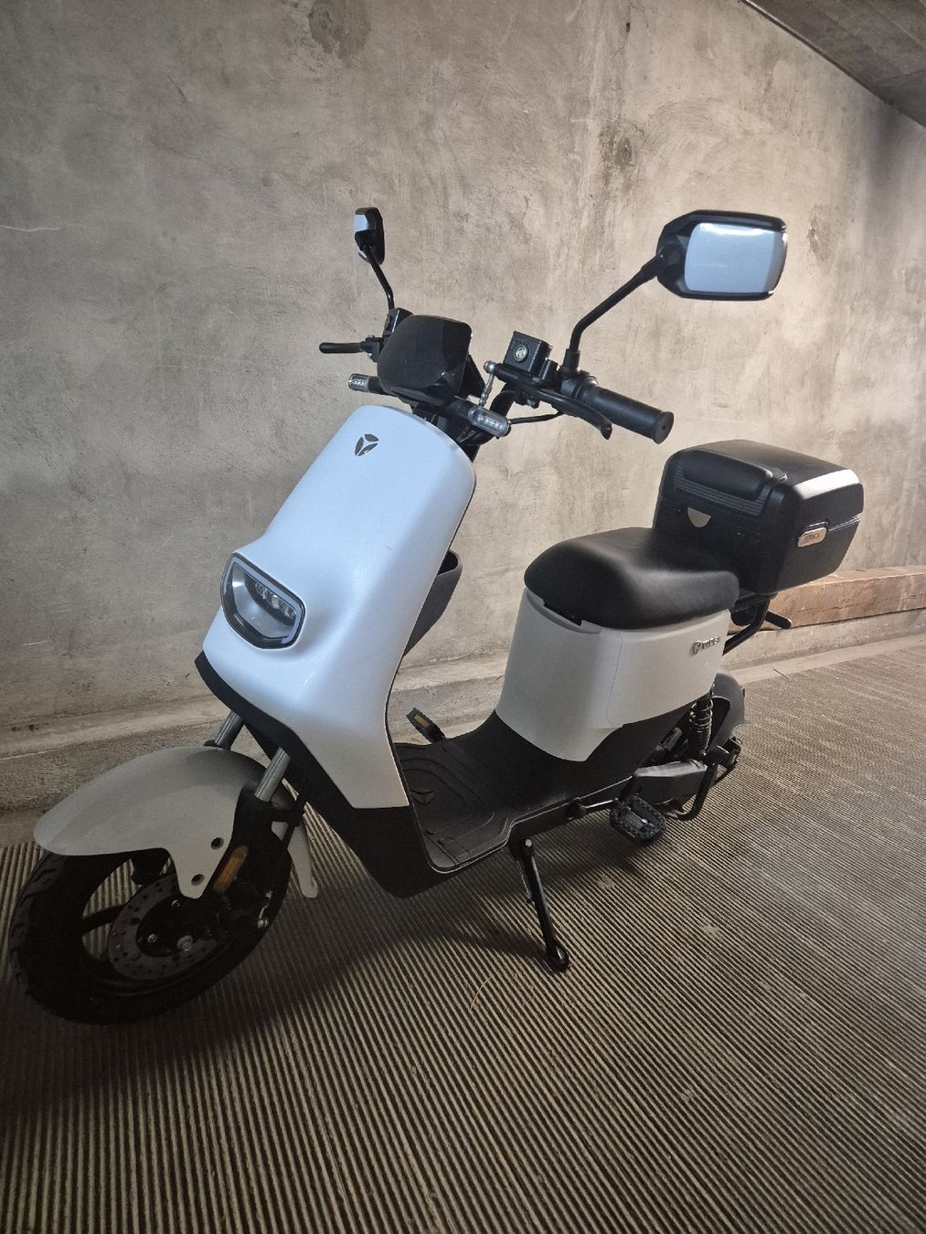 Elektromobile: Yadea DE3 – Neu (gemäss Beschreibung) aus Birsfelden von Kelly00