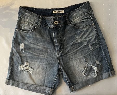 Coole Damen Jeansshorts Gr. 38 Destroyed Look Sommer Hit!