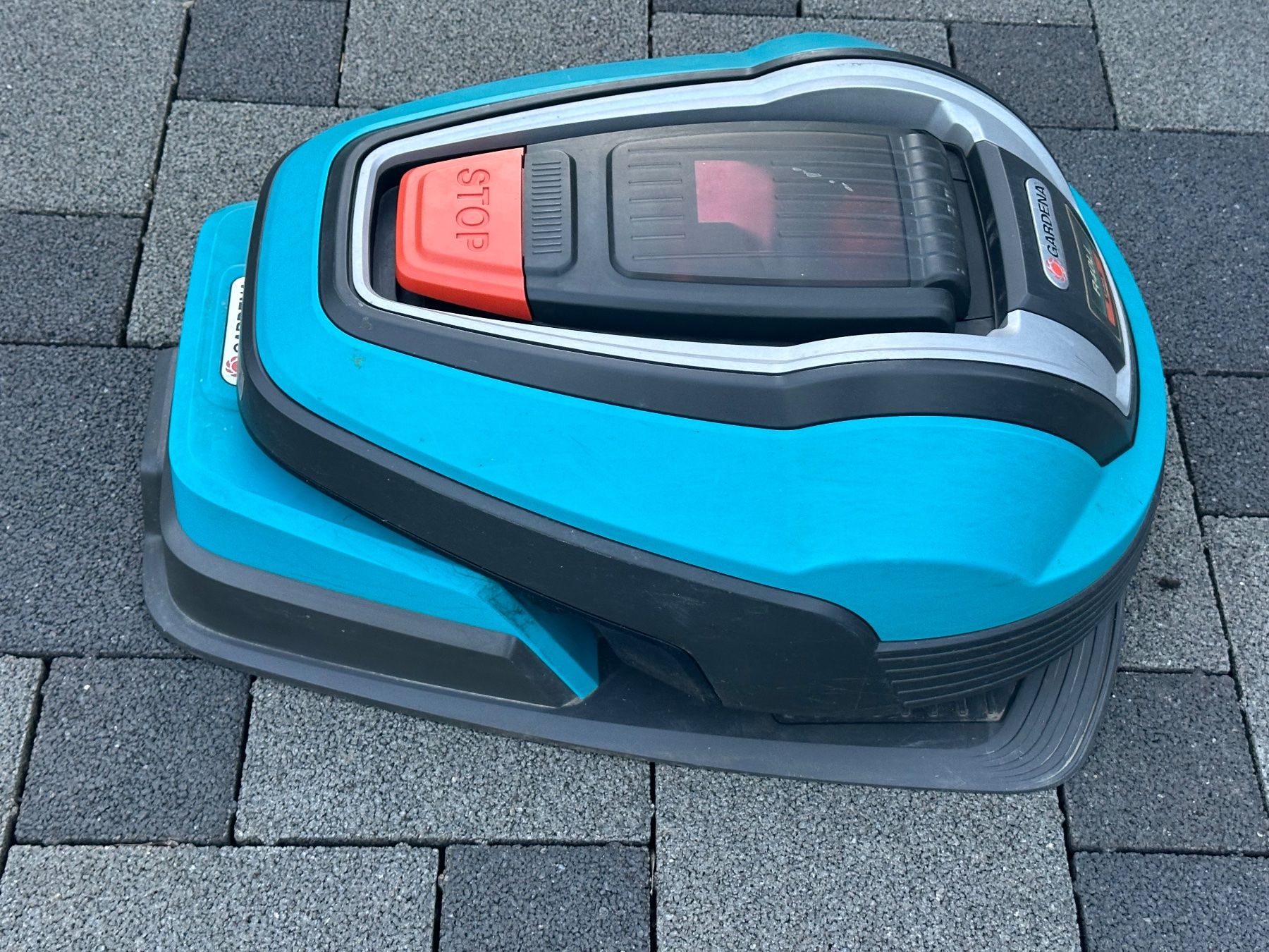 Gardena Tagliaerba: Rasenroboter Gardena R40Li mit 2948 Std – Usato da Schöftland venduto da Monda77 1